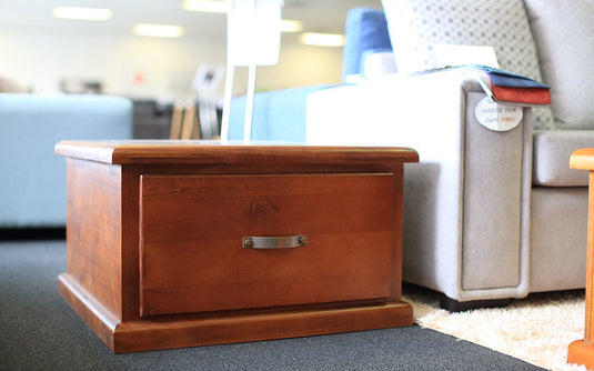 Felton Lamp Table